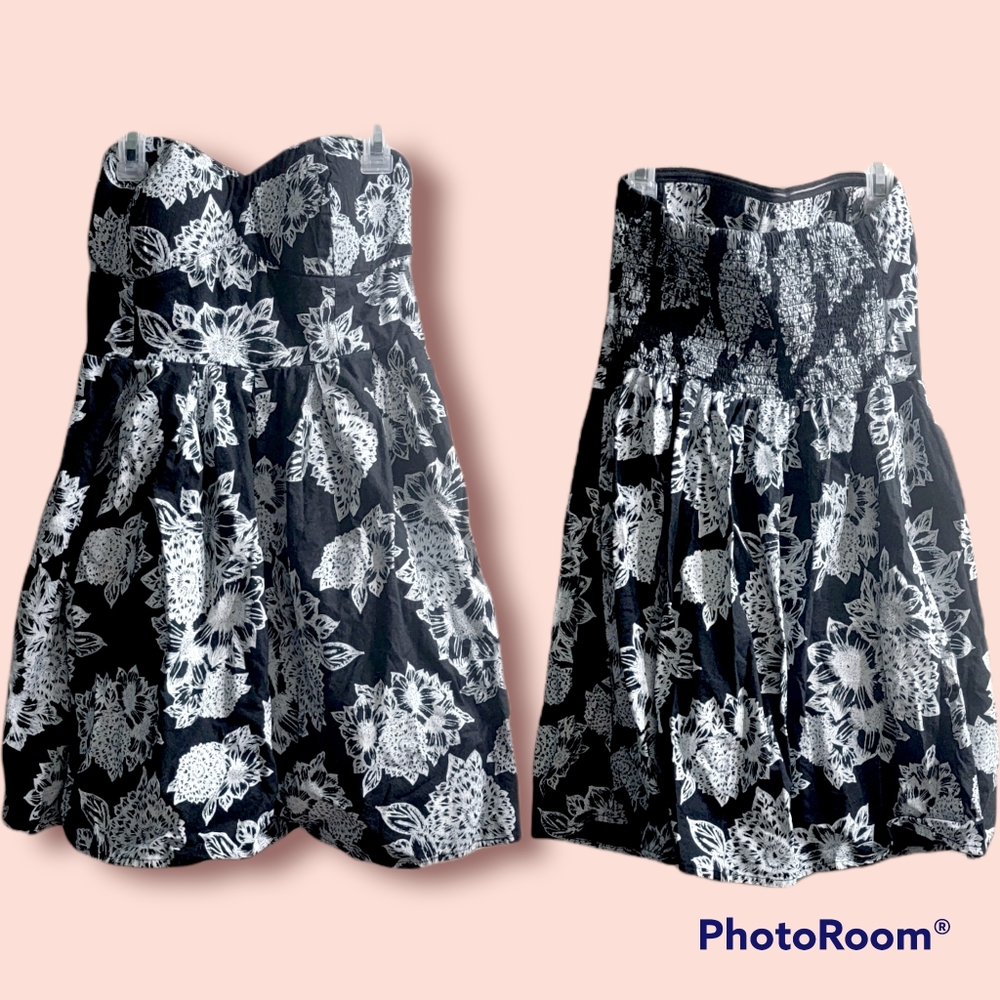 Derek Heart Black/White Floral Sweetheart Dress